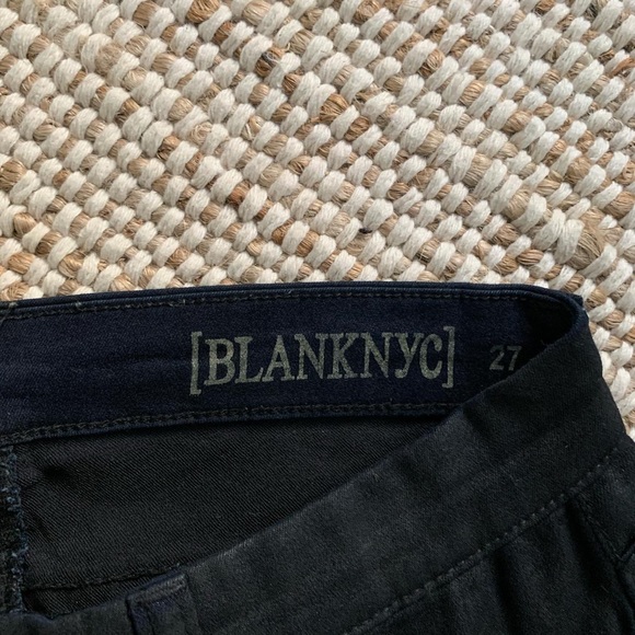 Blank NYC Spray On Jeans, Size 27 - Picture 3 of 3